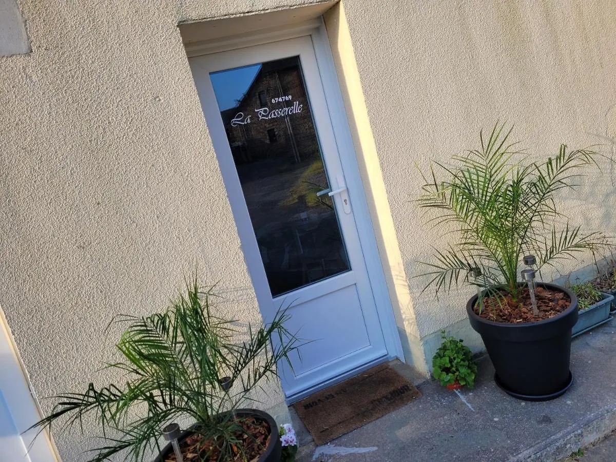 Holiday home La Passerelle Mernel